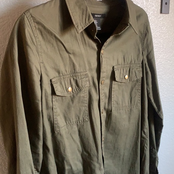 Army green button up - Picture 2 of 5